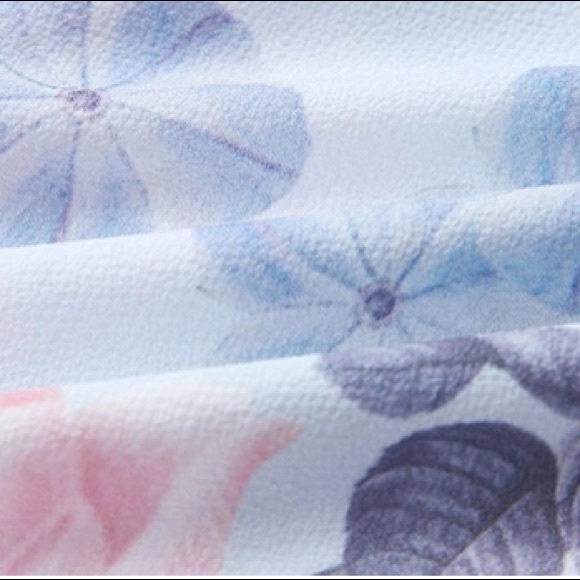 RESTOCKED Pastel floral Romper - Picture 5 of 5